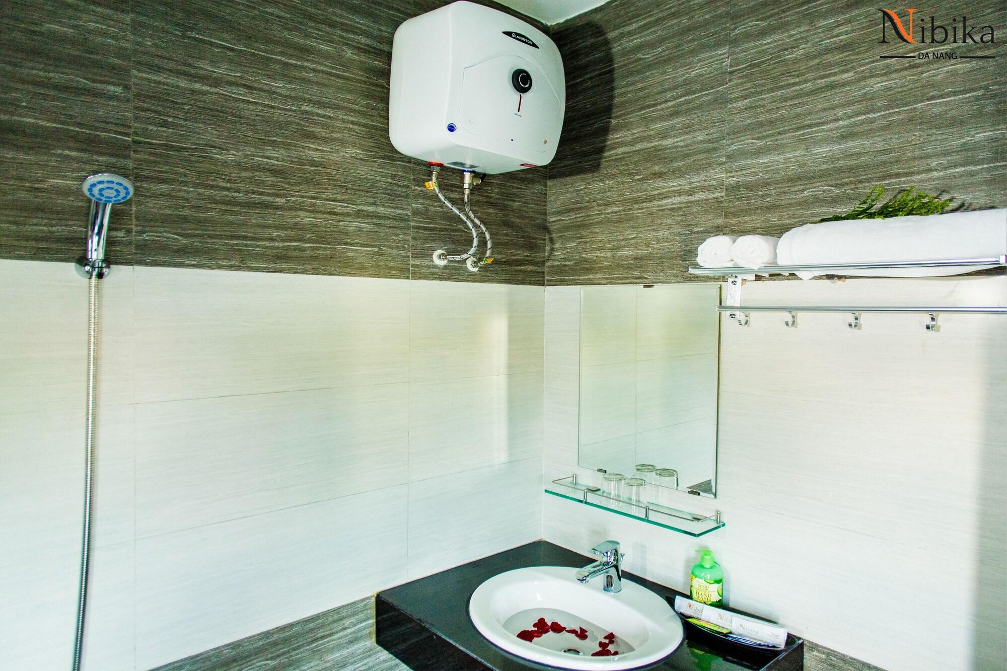 Bamboo Hotel 2*